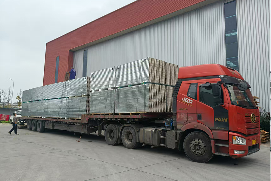 聚氨酯凈化板與硅巖凈化板在應用場景的運用有何不同